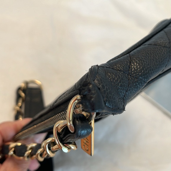 CHANEL Caviar Timeless Pochette - Picture 11 of 16